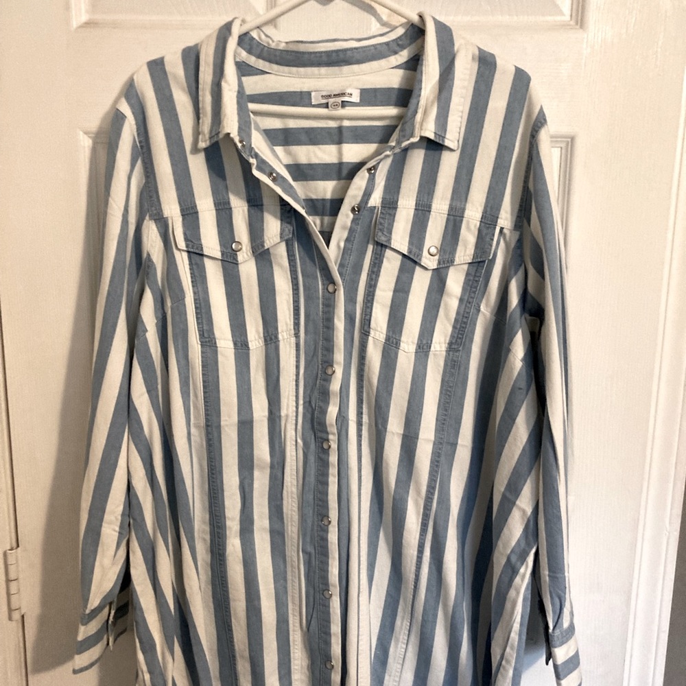 Good American blue and white stripped shirt dress.